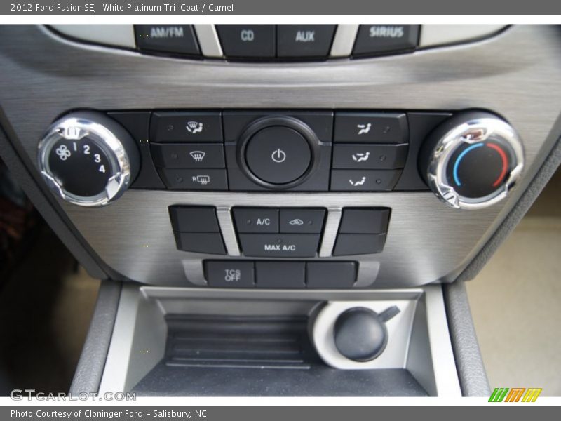 White Platinum Tri-Coat / Camel 2012 Ford Fusion SE
