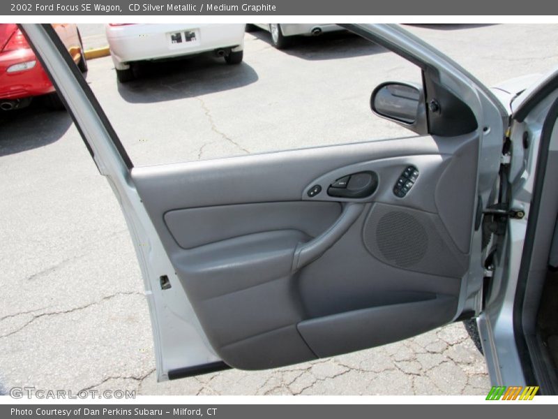 CD Silver Metallic / Medium Graphite 2002 Ford Focus SE Wagon