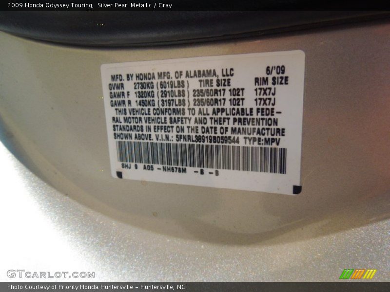 Silver Pearl Metallic / Gray 2009 Honda Odyssey Touring