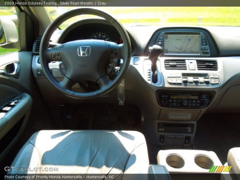 Silver Pearl Metallic / Gray 2009 Honda Odyssey Touring