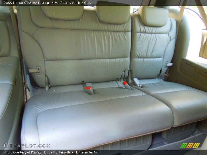 Silver Pearl Metallic / Gray 2009 Honda Odyssey Touring