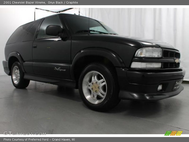 Onyx Black / Graphite 2001 Chevrolet Blazer Xtreme