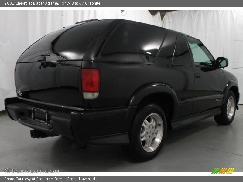 Onyx Black / Graphite 2001 Chevrolet Blazer Xtreme