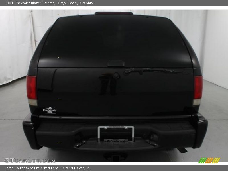 Onyx Black / Graphite 2001 Chevrolet Blazer Xtreme