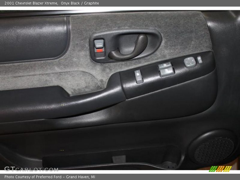 Onyx Black / Graphite 2001 Chevrolet Blazer Xtreme