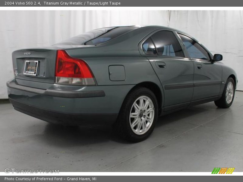 Titanium Gray Metallic / Taupe/Light Taupe 2004 Volvo S60 2.4