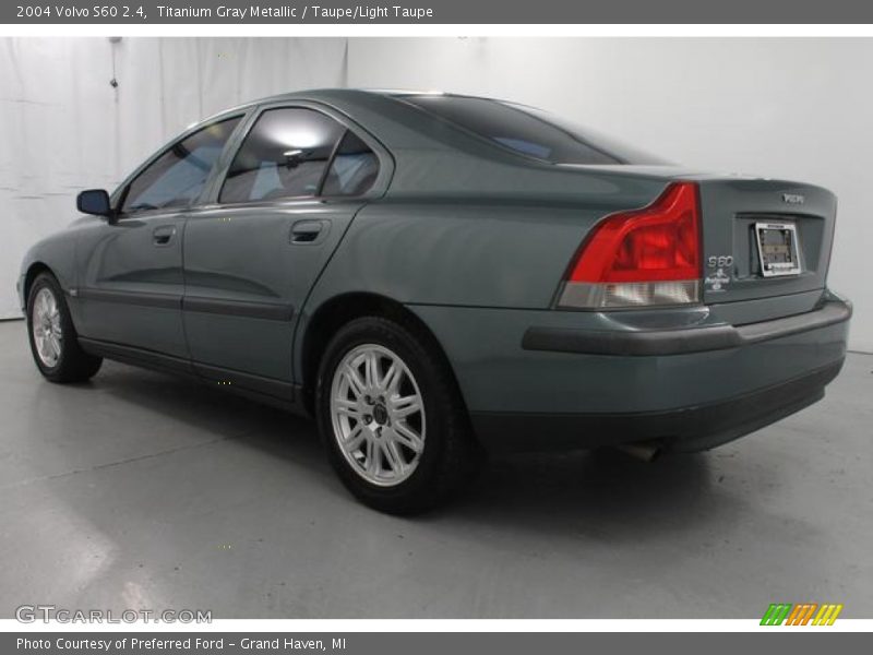 Titanium Gray Metallic / Taupe/Light Taupe 2004 Volvo S60 2.4
