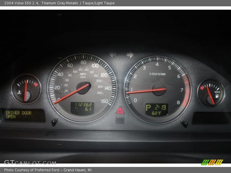 Titanium Gray Metallic / Taupe/Light Taupe 2004 Volvo S60 2.4