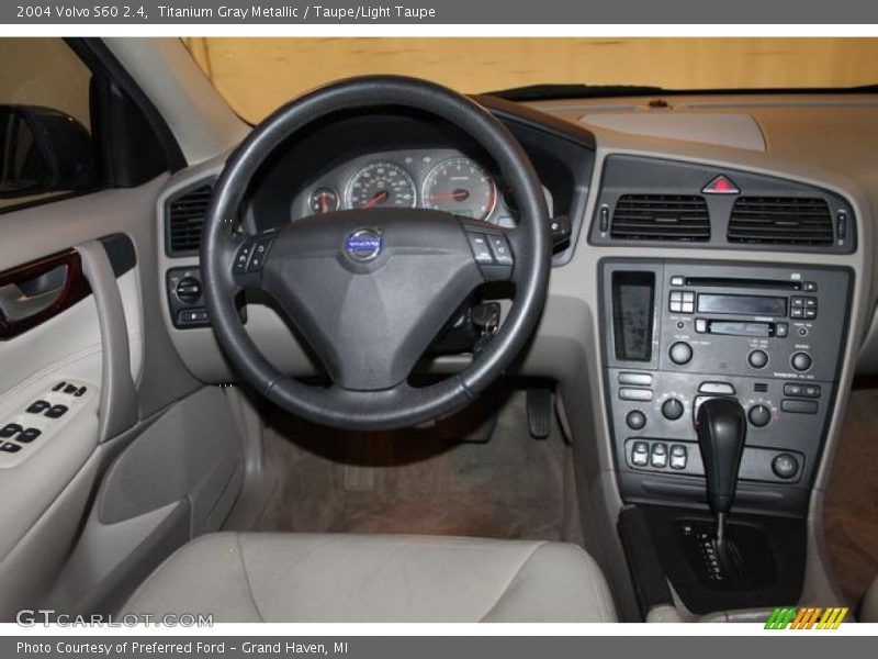 Titanium Gray Metallic / Taupe/Light Taupe 2004 Volvo S60 2.4