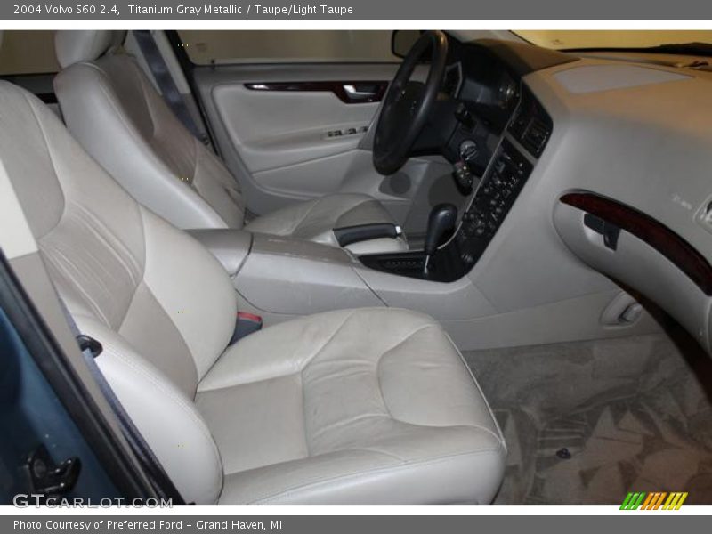 Titanium Gray Metallic / Taupe/Light Taupe 2004 Volvo S60 2.4