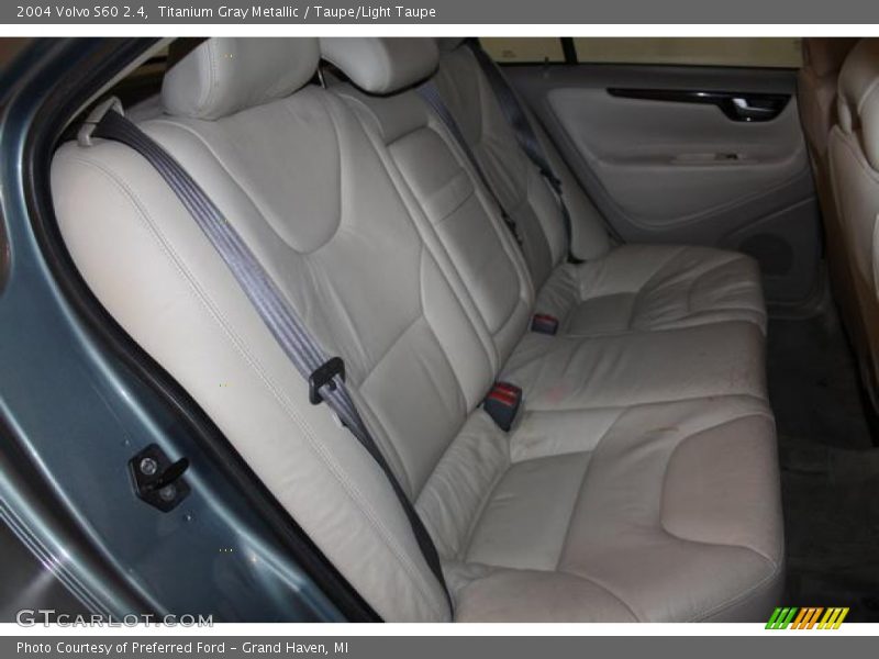 Titanium Gray Metallic / Taupe/Light Taupe 2004 Volvo S60 2.4