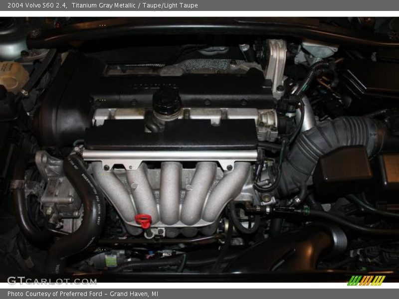 Titanium Gray Metallic / Taupe/Light Taupe 2004 Volvo S60 2.4