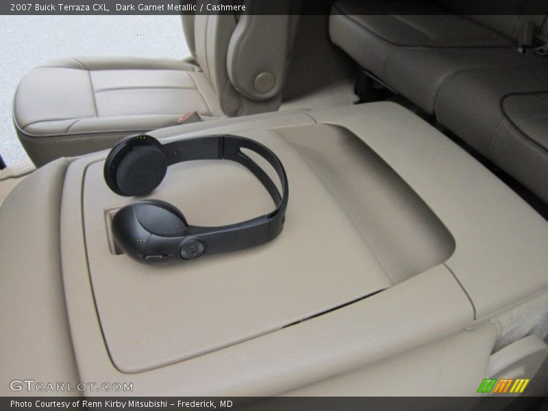 Dark Garnet Metallic / Cashmere 2007 Buick Terraza CXL