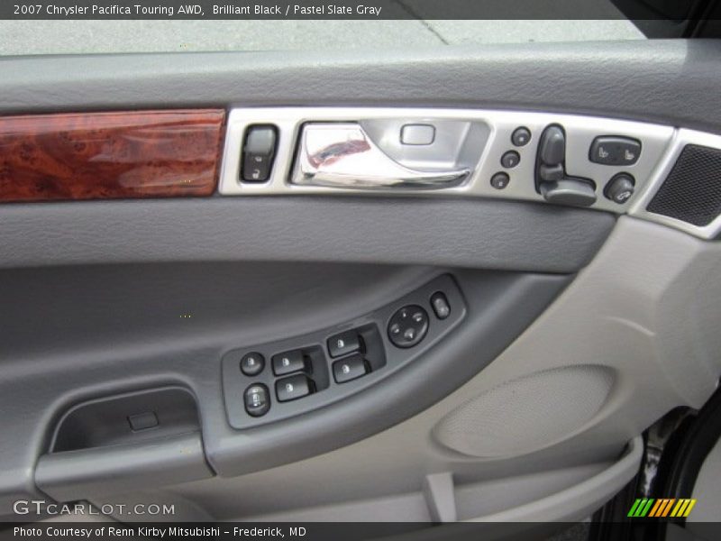 Brilliant Black / Pastel Slate Gray 2007 Chrysler Pacifica Touring AWD