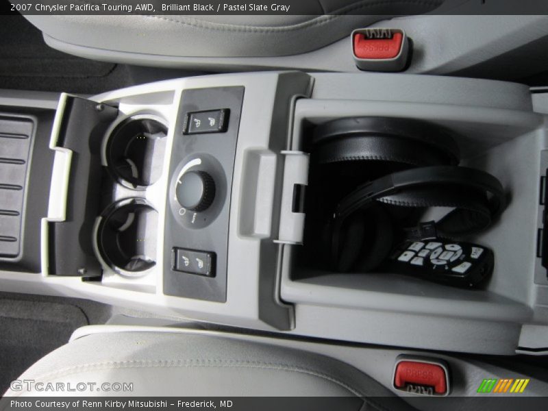 Brilliant Black / Pastel Slate Gray 2007 Chrysler Pacifica Touring AWD