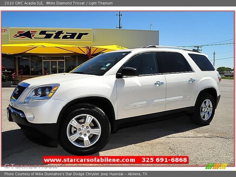 White Diamond Tricoat / Light Titanium 2010 GMC Acadia SLE