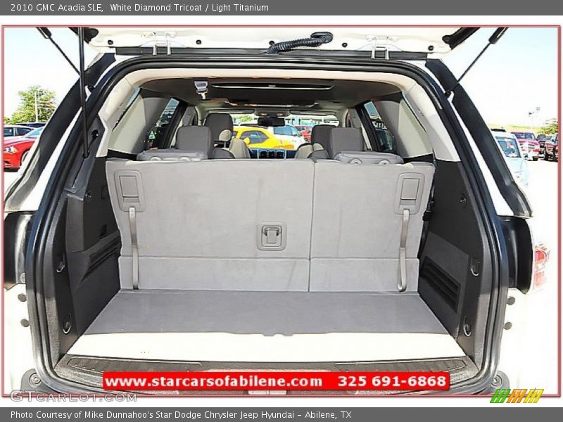 White Diamond Tricoat / Light Titanium 2010 GMC Acadia SLE