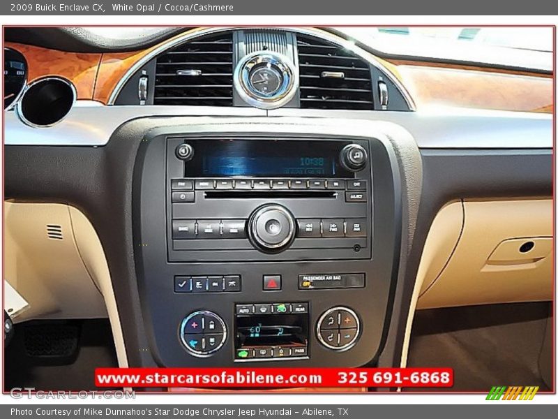 White Opal / Cocoa/Cashmere 2009 Buick Enclave CX