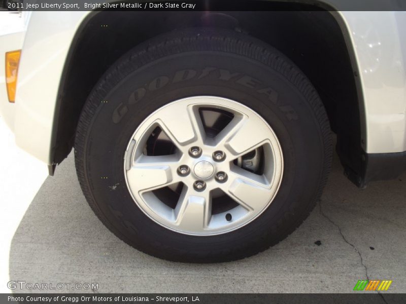 Bright Silver Metallic / Dark Slate Gray 2011 Jeep Liberty Sport