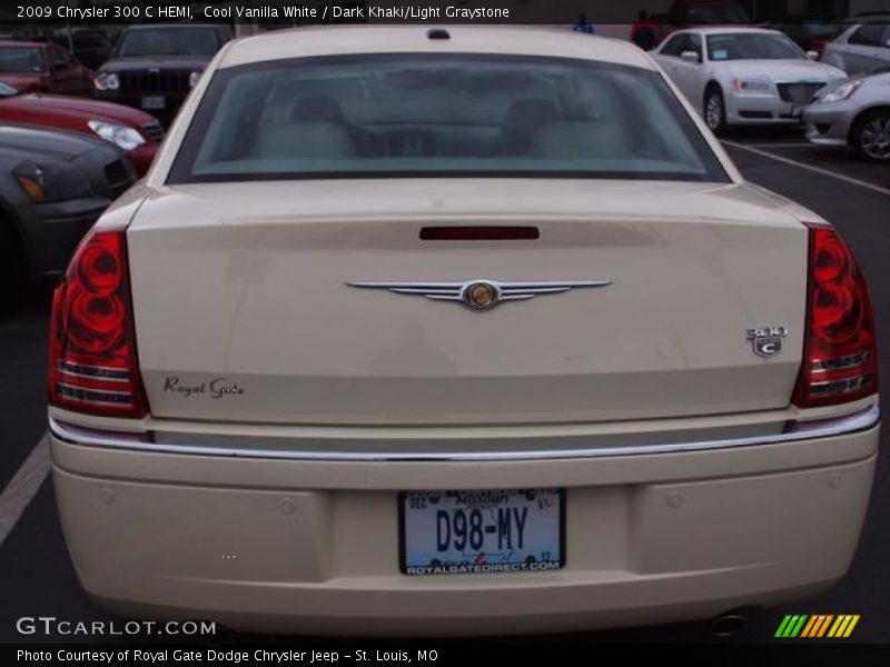 Cool Vanilla White / Dark Khaki/Light Graystone 2009 Chrysler 300 C HEMI