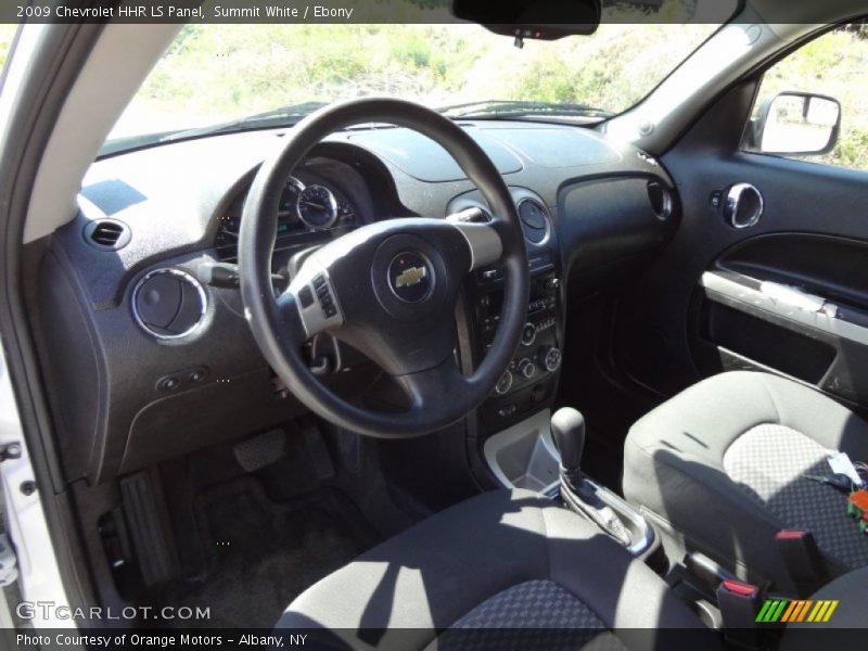 Summit White / Ebony 2009 Chevrolet HHR LS Panel