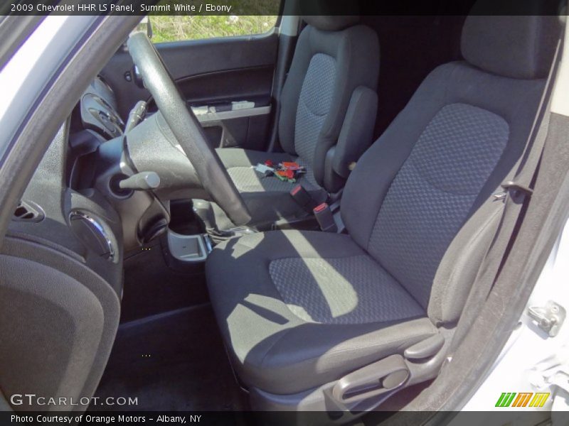 Summit White / Ebony 2009 Chevrolet HHR LS Panel
