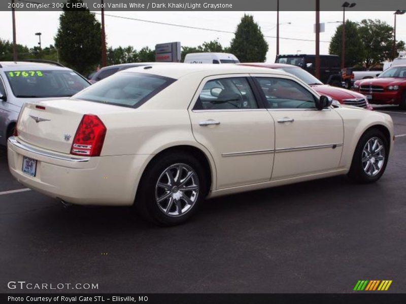 Cool Vanilla White / Dark Khaki/Light Graystone 2009 Chrysler 300 C HEMI