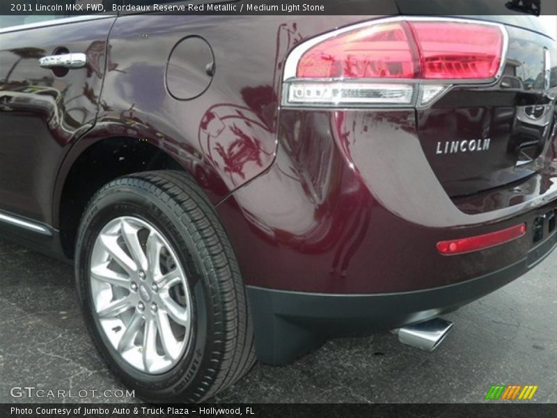 Bordeaux Reserve Red Metallic / Medium Light Stone 2011 Lincoln MKX FWD