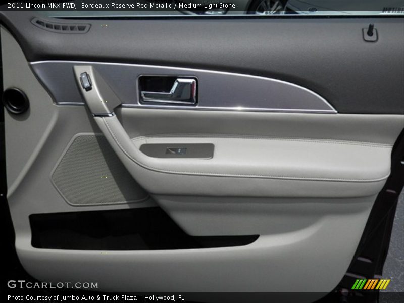 Bordeaux Reserve Red Metallic / Medium Light Stone 2011 Lincoln MKX FWD