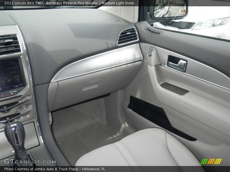 Bordeaux Reserve Red Metallic / Medium Light Stone 2011 Lincoln MKX FWD