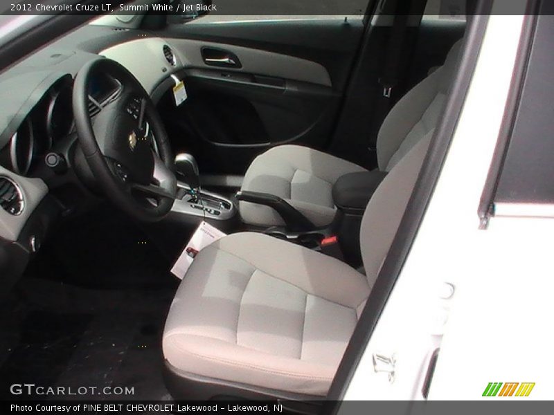 Summit White / Jet Black 2012 Chevrolet Cruze LT