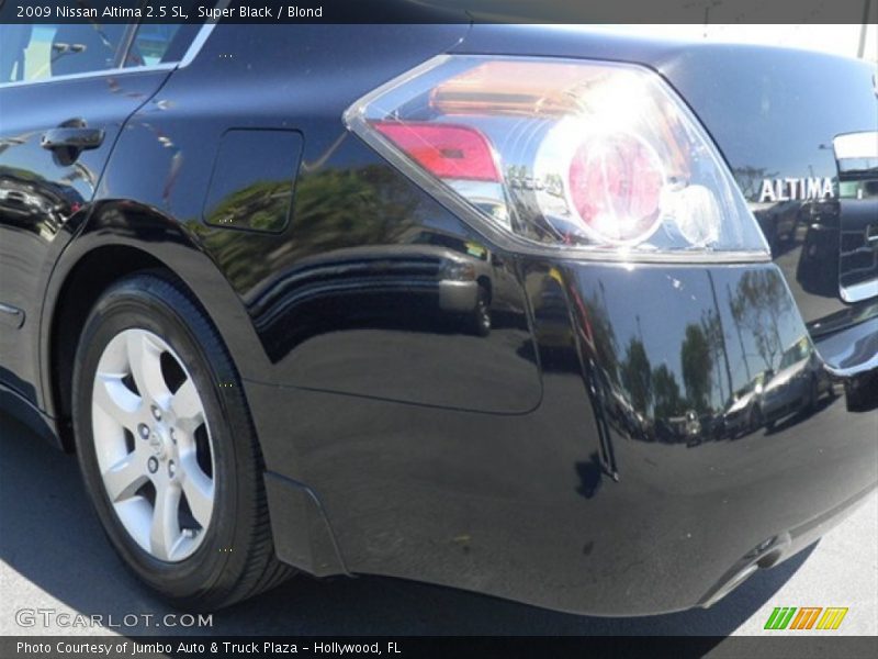 Super Black / Blond 2009 Nissan Altima 2.5 SL