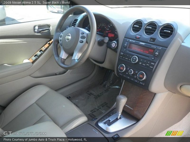 Super Black / Blond 2009 Nissan Altima 2.5 SL