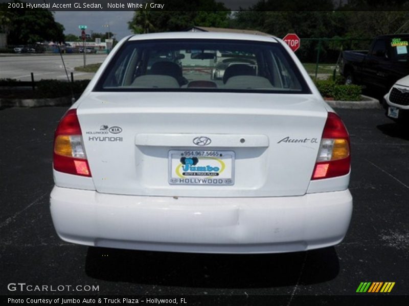 Noble White / Gray 2001 Hyundai Accent GL Sedan