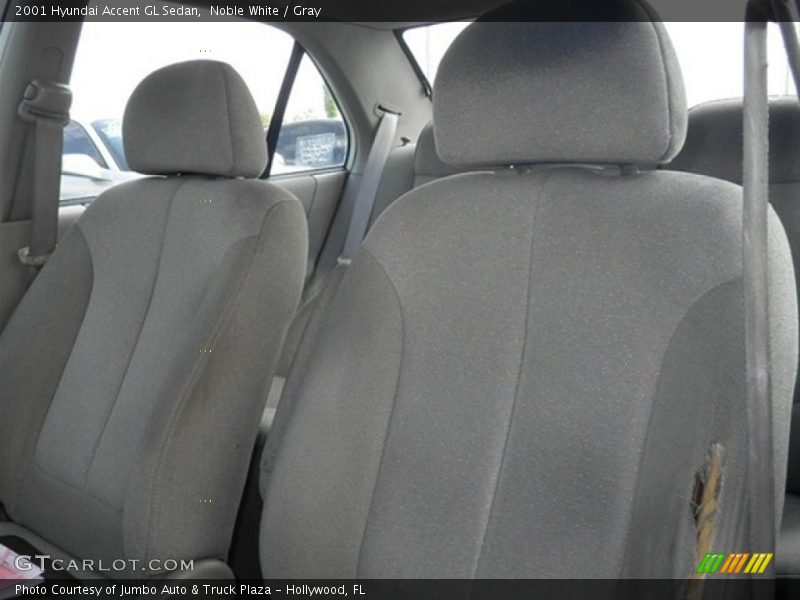 Noble White / Gray 2001 Hyundai Accent GL Sedan