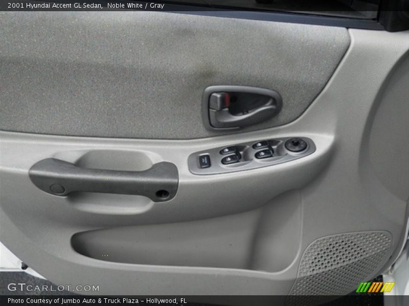 Noble White / Gray 2001 Hyundai Accent GL Sedan