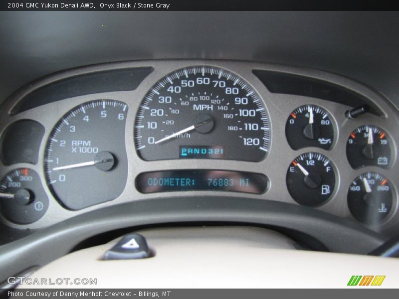 Onyx Black / Stone Gray 2004 GMC Yukon Denali AWD