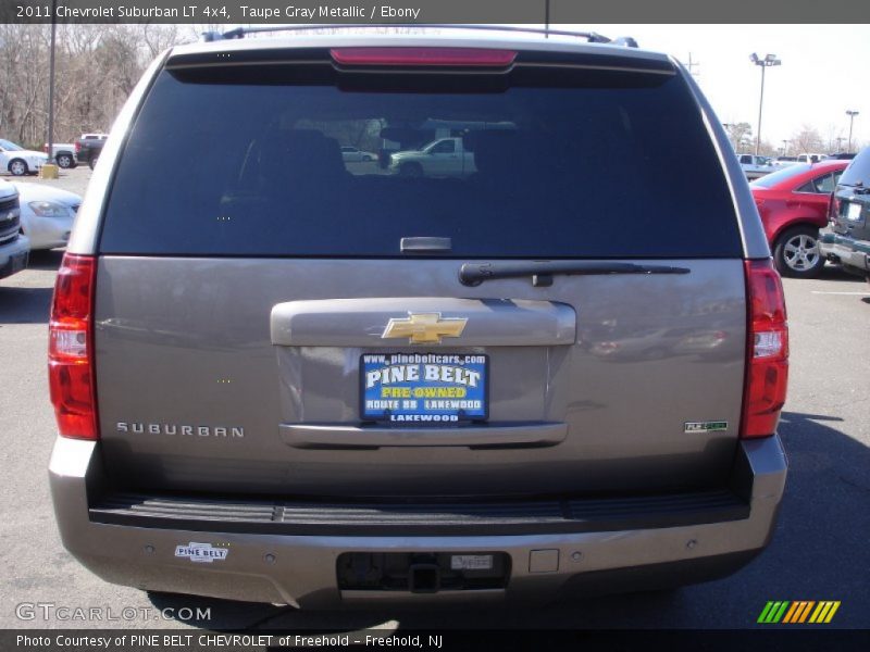 Taupe Gray Metallic / Ebony 2011 Chevrolet Suburban LT 4x4