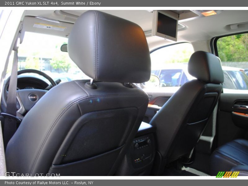 Summit White / Ebony 2011 GMC Yukon XL SLT 4x4