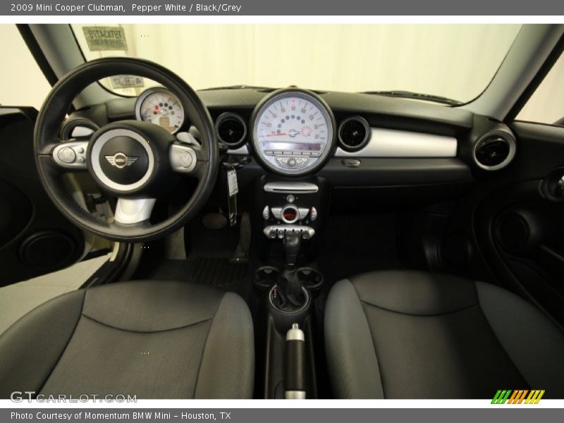 Pepper White / Black/Grey 2009 Mini Cooper Clubman