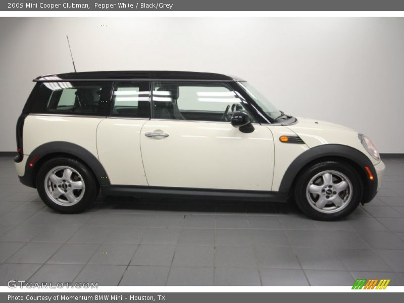 Pepper White / Black/Grey 2009 Mini Cooper Clubman