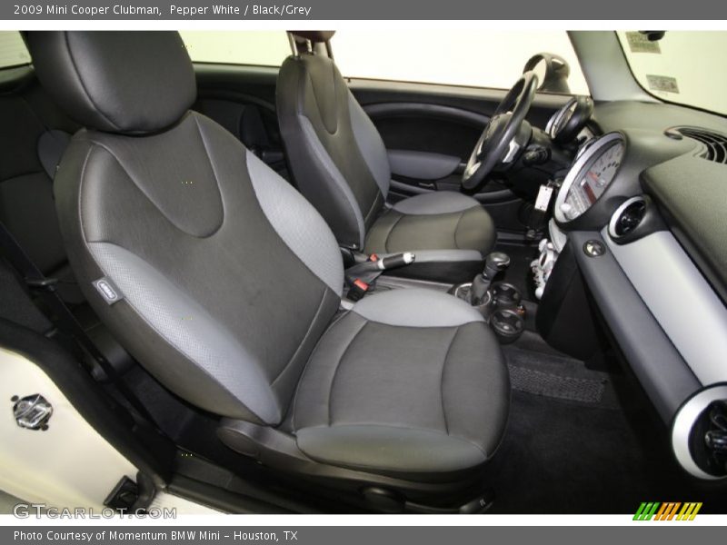 Pepper White / Black/Grey 2009 Mini Cooper Clubman