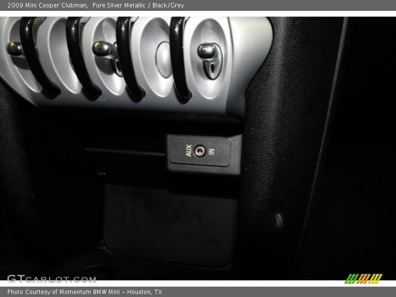 Pure Silver Metallic / Black/Grey 2009 Mini Cooper Clubman