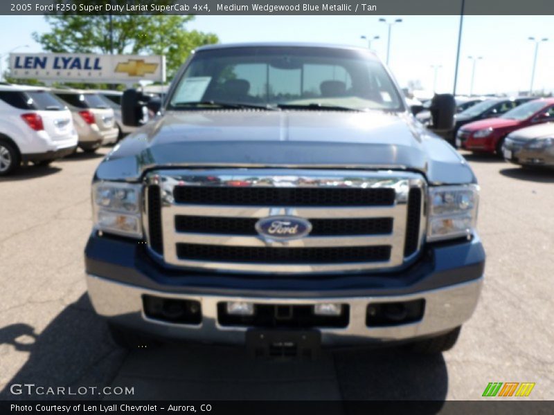 Medium Wedgewood Blue Metallic / Tan 2005 Ford F250 Super Duty Lariat SuperCab 4x4