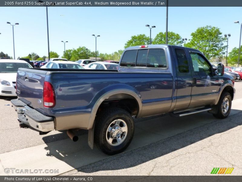 Medium Wedgewood Blue Metallic / Tan 2005 Ford F250 Super Duty Lariat SuperCab 4x4