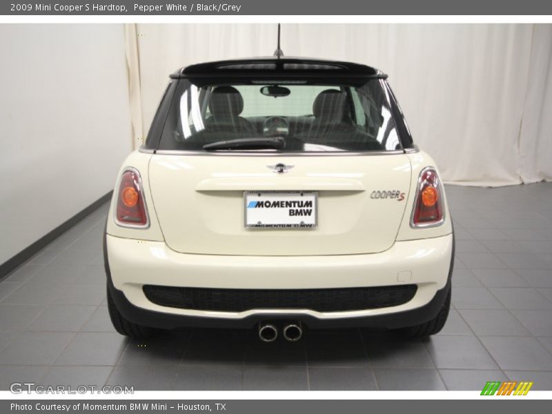 Pepper White / Black/Grey 2009 Mini Cooper S Hardtop