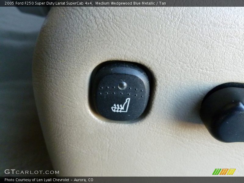 Medium Wedgewood Blue Metallic / Tan 2005 Ford F250 Super Duty Lariat SuperCab 4x4