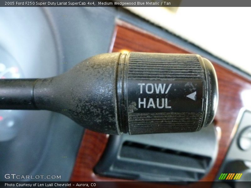 Medium Wedgewood Blue Metallic / Tan 2005 Ford F250 Super Duty Lariat SuperCab 4x4