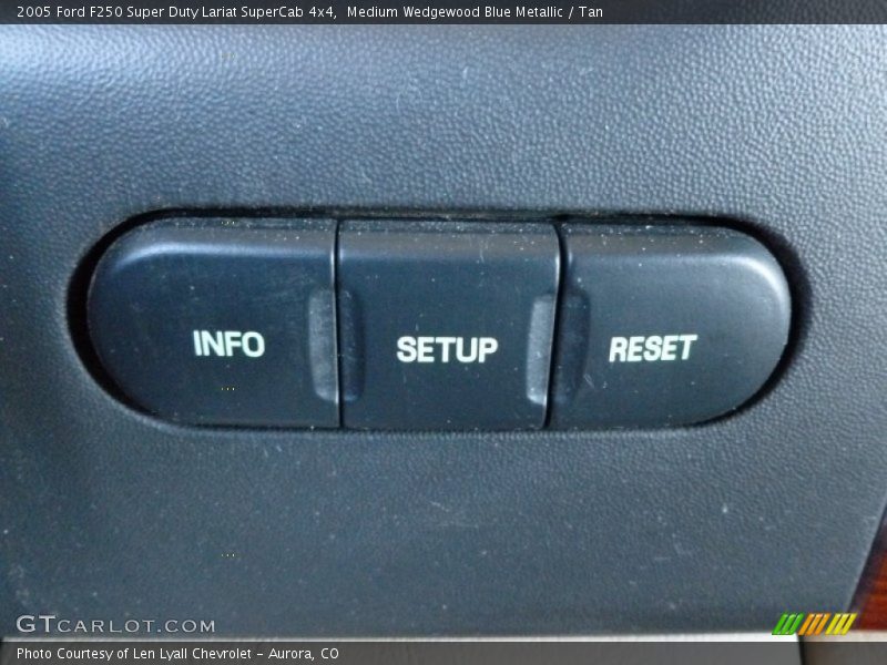 Medium Wedgewood Blue Metallic / Tan 2005 Ford F250 Super Duty Lariat SuperCab 4x4