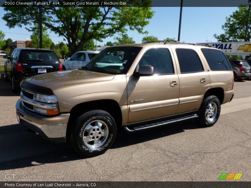 Sunset Gold Metallic / Medium Oak 2000 Chevrolet Tahoe LT 4x4